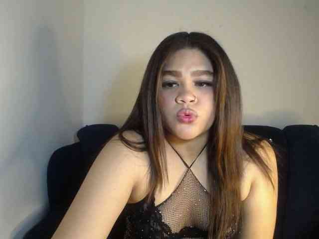 Issabella2002 webcam