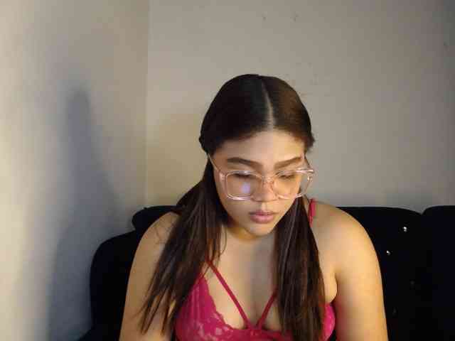 Issabella2002 webcam