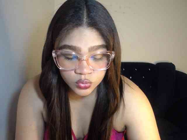 Issabella2002 webcam