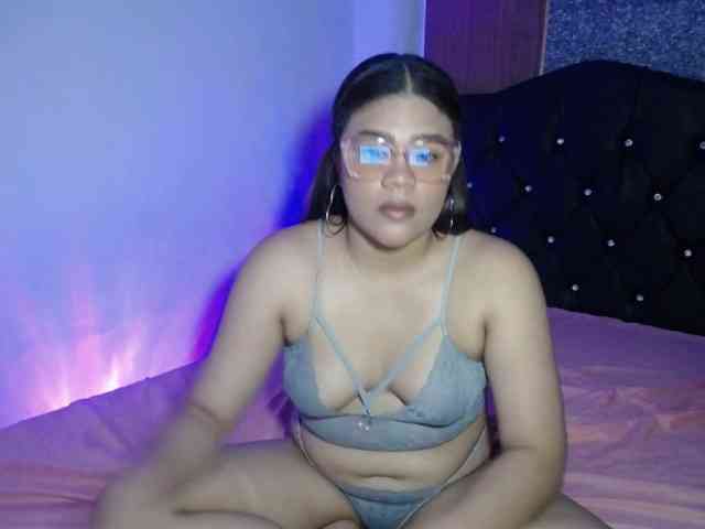 Issabella2002 webcam