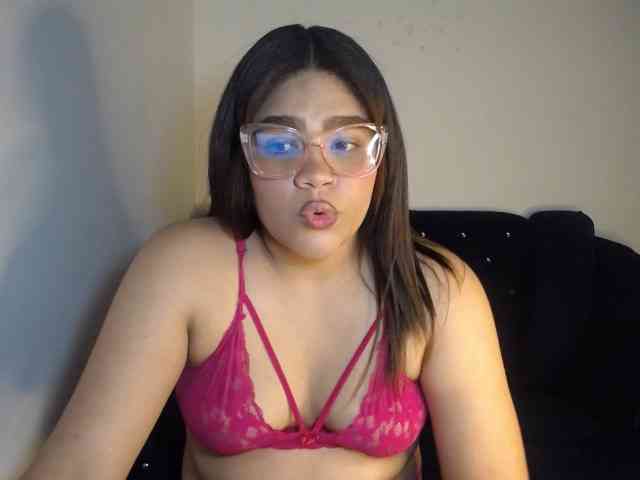 Issabella2002 webcam