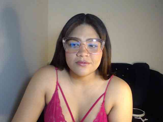 Issabella2002 webcam