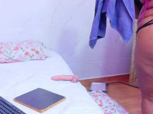 matureandhorny live cam on BongaCams