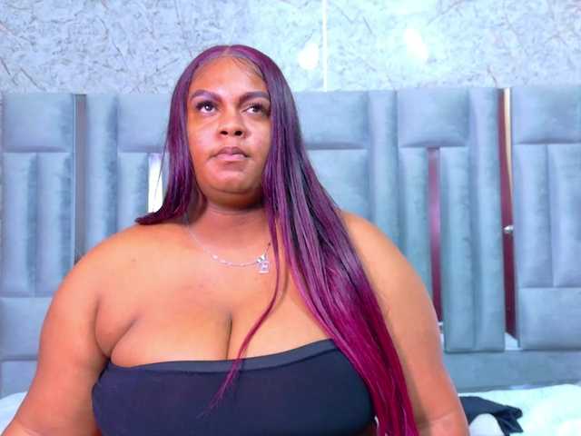 matureandhorny live cam preview