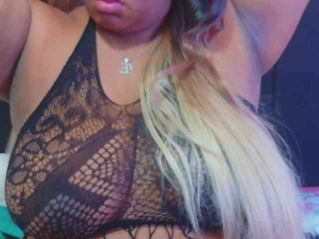 matureandhorny webcam