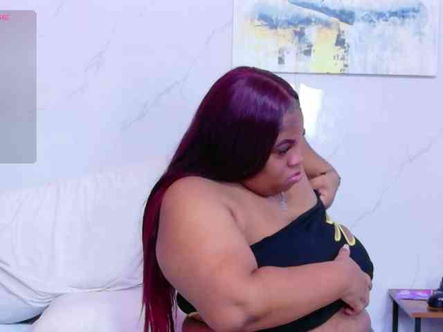 Modelo: matureandhorny