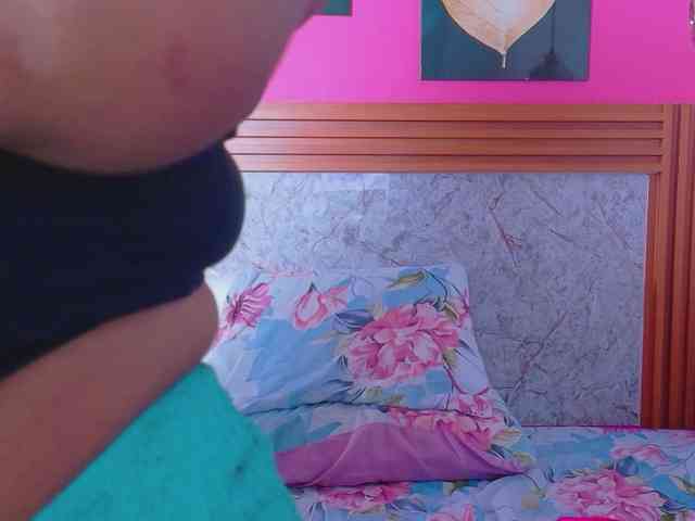 Modelo: matureandhorny