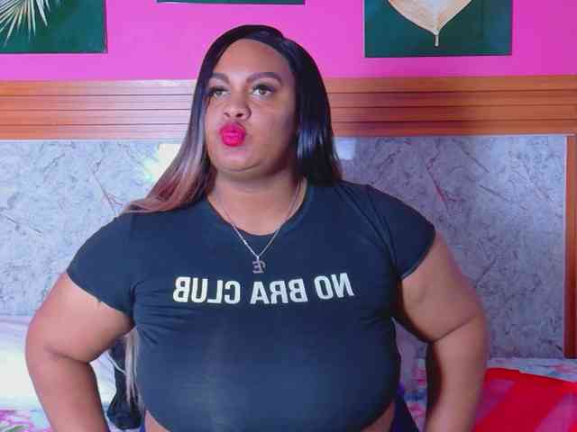 Modelo: matureandhorny
