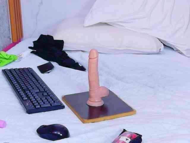 matureandhorny webcam