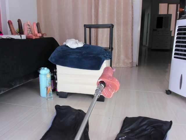 BiigAsshot live cam on BongaCams