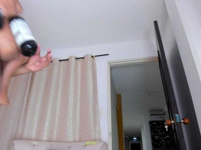 BiigAsshot live cam on BongaCams