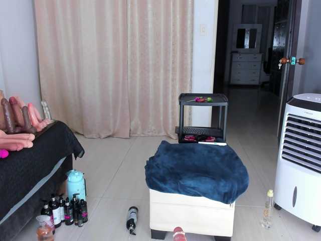 BiigAsshot live cam on BongaCams