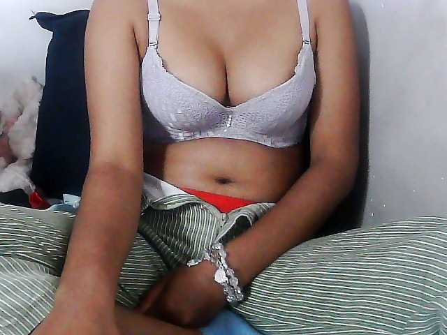 Sarah-myah2 live webcam show