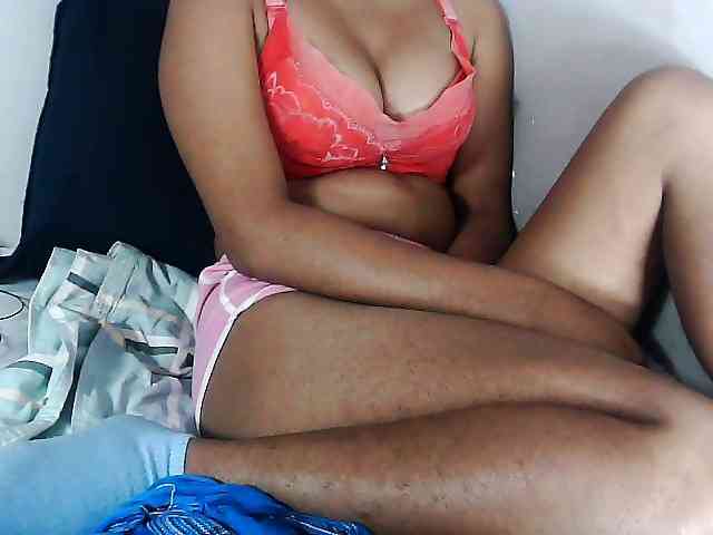 Sarah-myah2 webcam