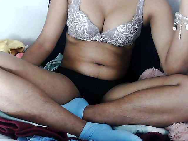 Sarah-myah2 webcam