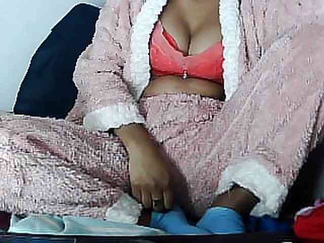 Sarah-myah2 webcam