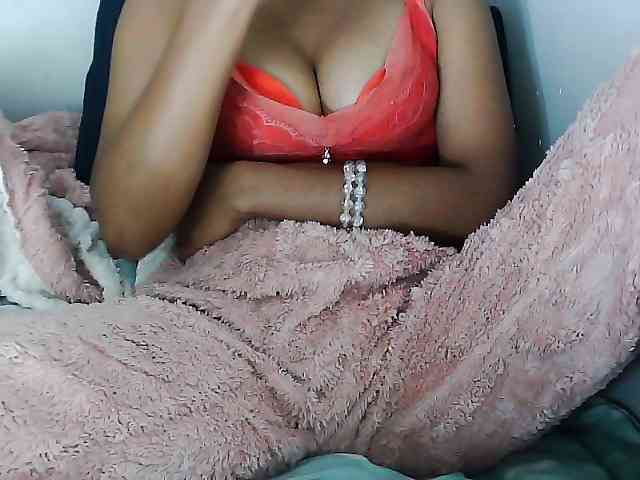 Sarah-myah2 Sarah-myah2