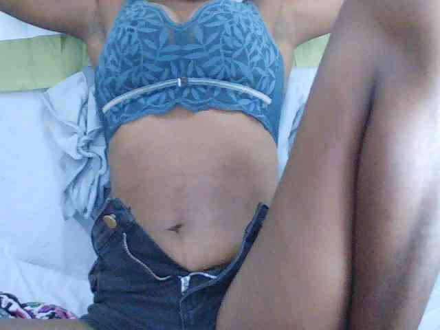 Sarah-myah2 webcam