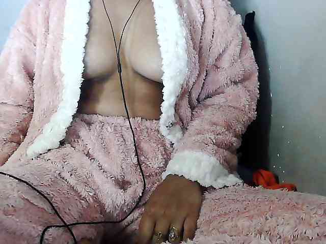 Sarah-myah2 webcam