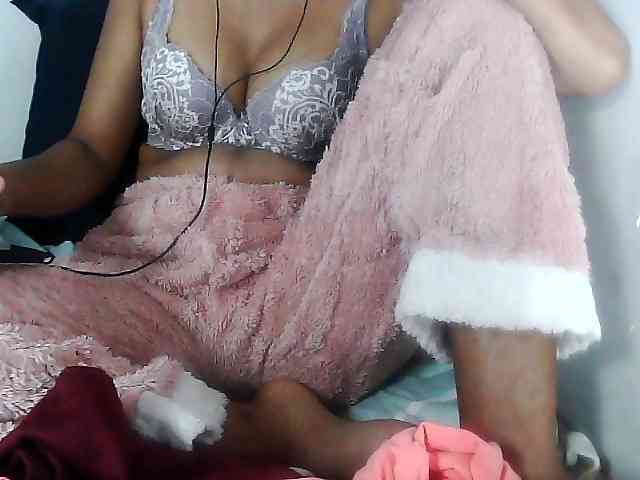 Sarah-myah2 webcam