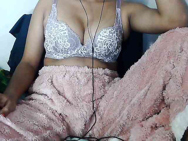 Sarah-myah2 webcam