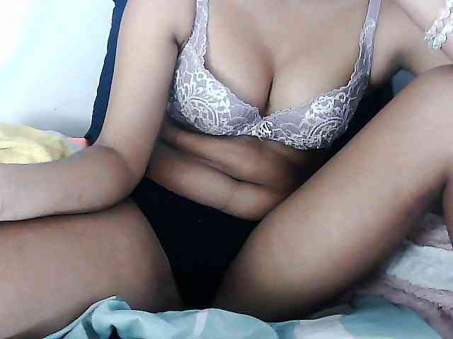 Sarah-myah2 webcam