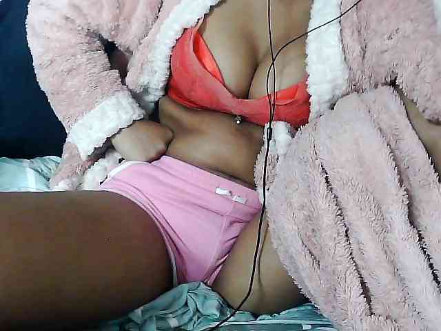 Sarah-myah2 webcam