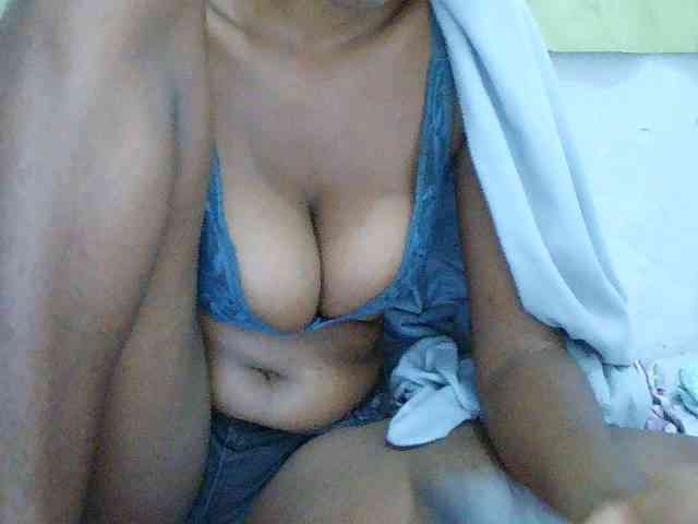 Sarah-myah2 webcam