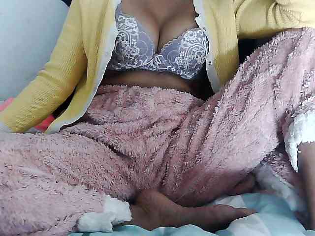 Sarah-myah2 webcam