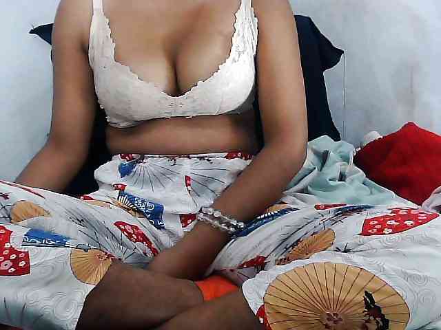 Sarah-myah2 webcam