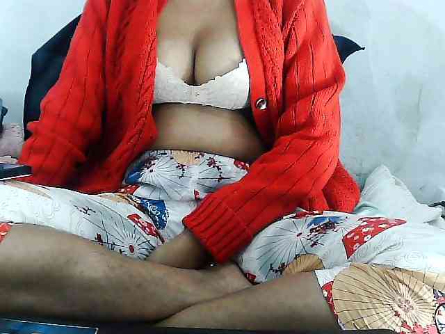 Sarah-myah2 webcam