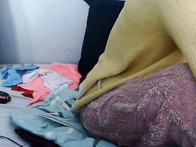 Sarah-myah2 webcam