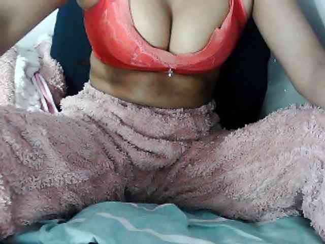 Sarah-myah2 webcam