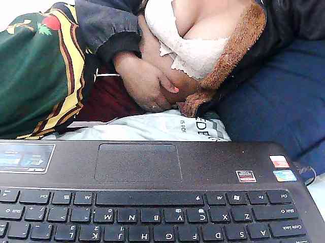 Sarah-myah2 webcam