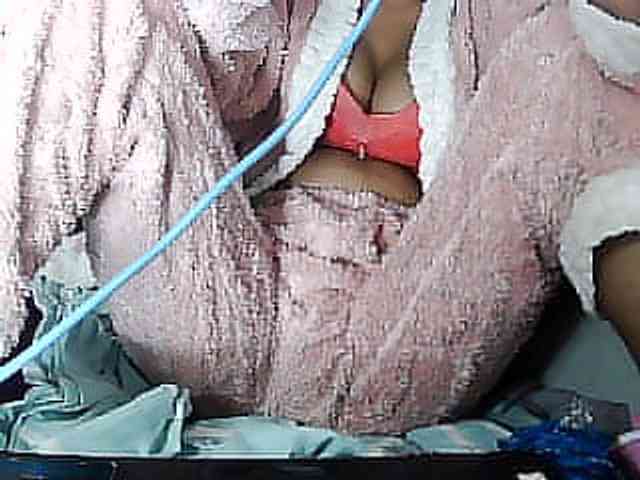 Sarah-myah2 webcam