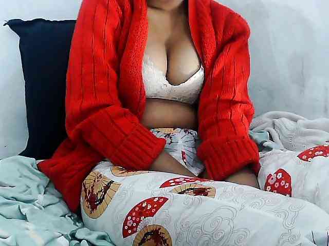 Sarah-myah2 webcam