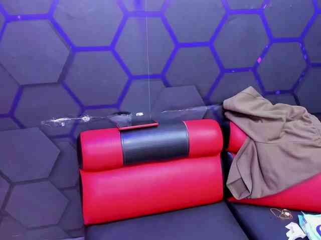 Daring-Latinavip webcam