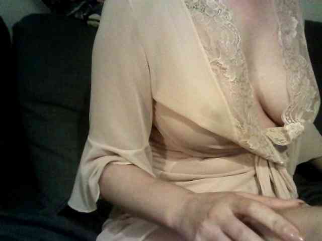 Laura-Only webcam