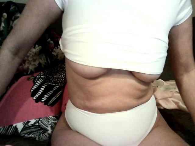 Laura-Only webcam