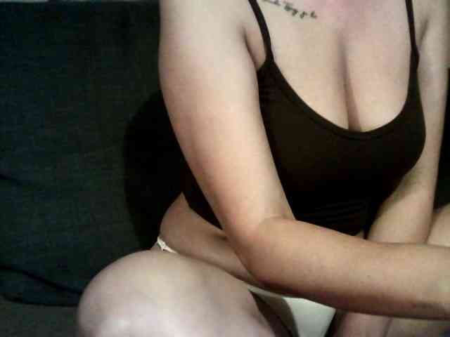 Laura-Only webcam