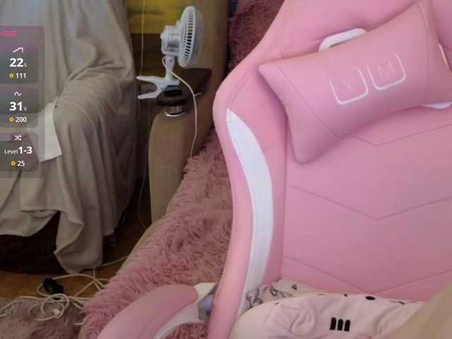 Tofumuch live cam on BongaCams
