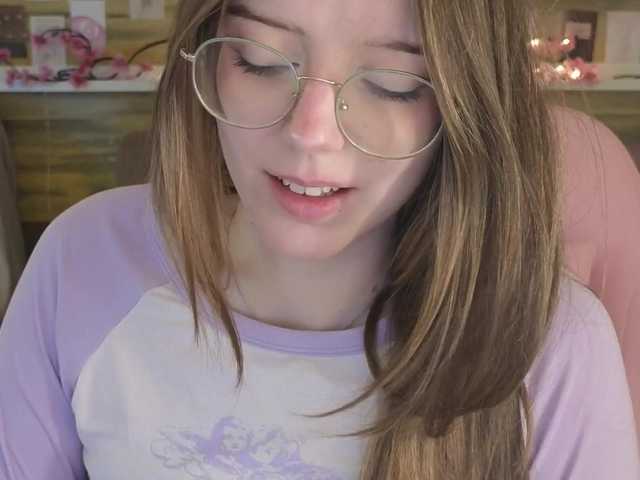 Tofumuch live cam on BongaCams