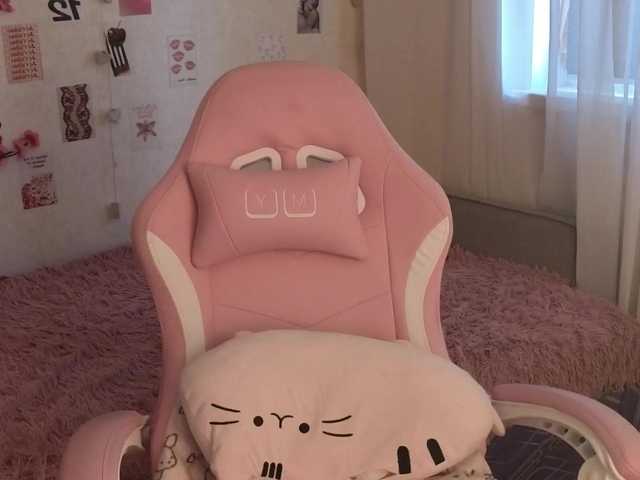 Tofumuch live cam on BongaCams