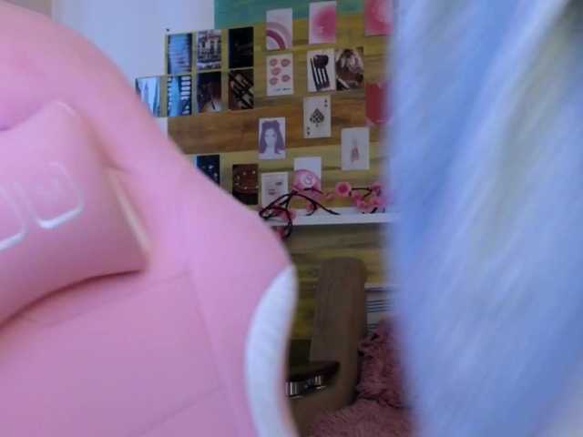 Tofumuch live cam on BongaCams