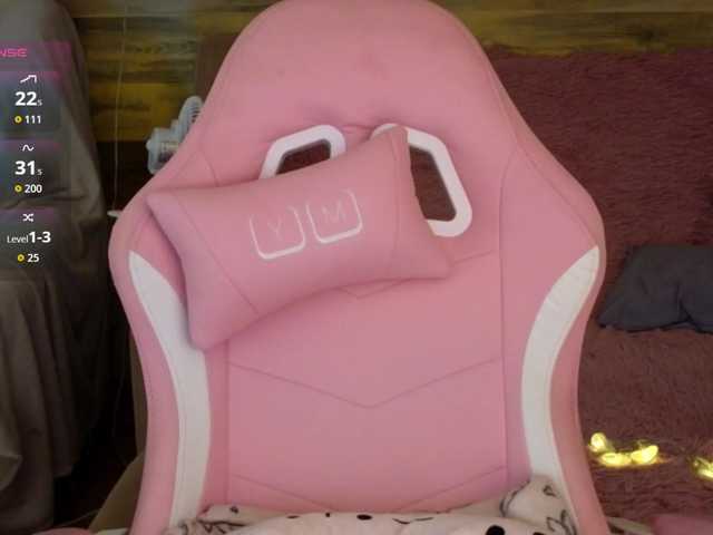 Tofumuch live cam on BongaCams