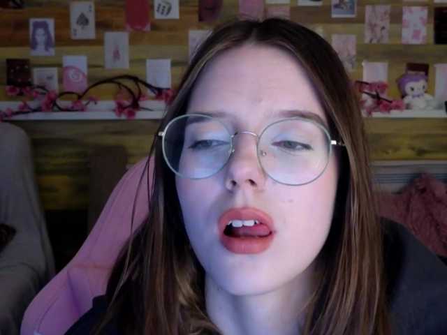 Tofumuch live cam