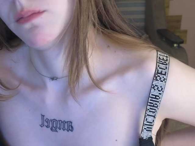 Tofumuch live cam on BongaCams