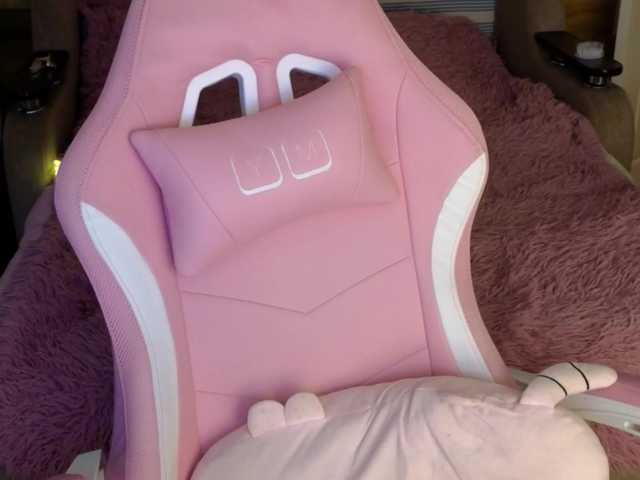 Tofumuch live cam on BongaCams