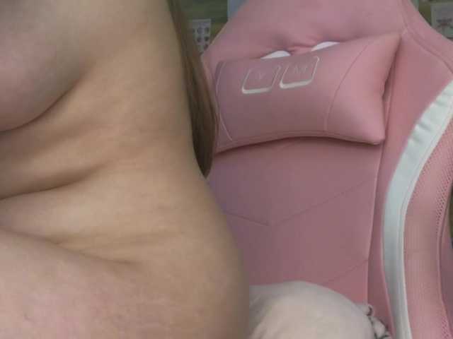 Tofumuch live cam on BongaCams
