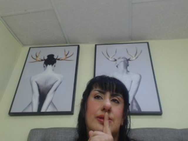 kendalthailor live cam on BongaCams